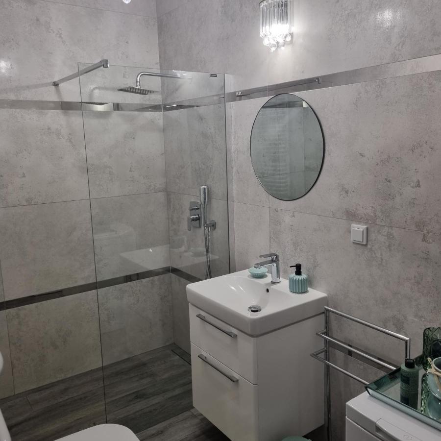 Apartament Skarbowa Leszno  Bagian luar foto